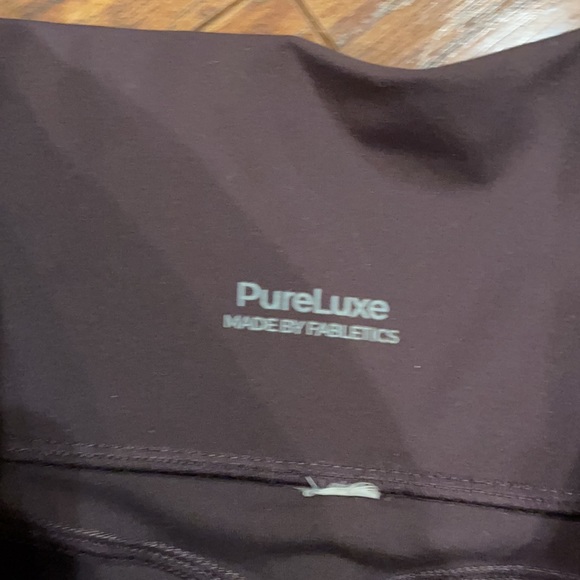 Fabletics Anywhere High-Waisted Pureluxe Plum Leggings Size Medium - Picture 7 of 14